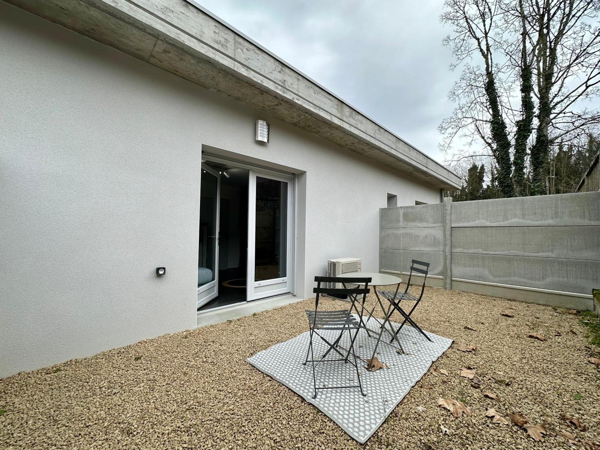 Ferienwohnung Le Chic - Parking - Exterieur - Fibre - Calme Mont-de-Marsan Exterior foto